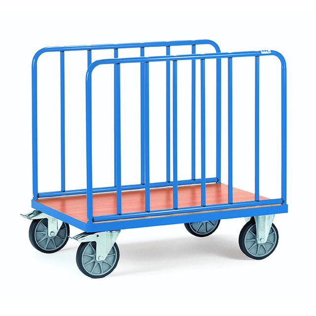 Wagen met buiswanden